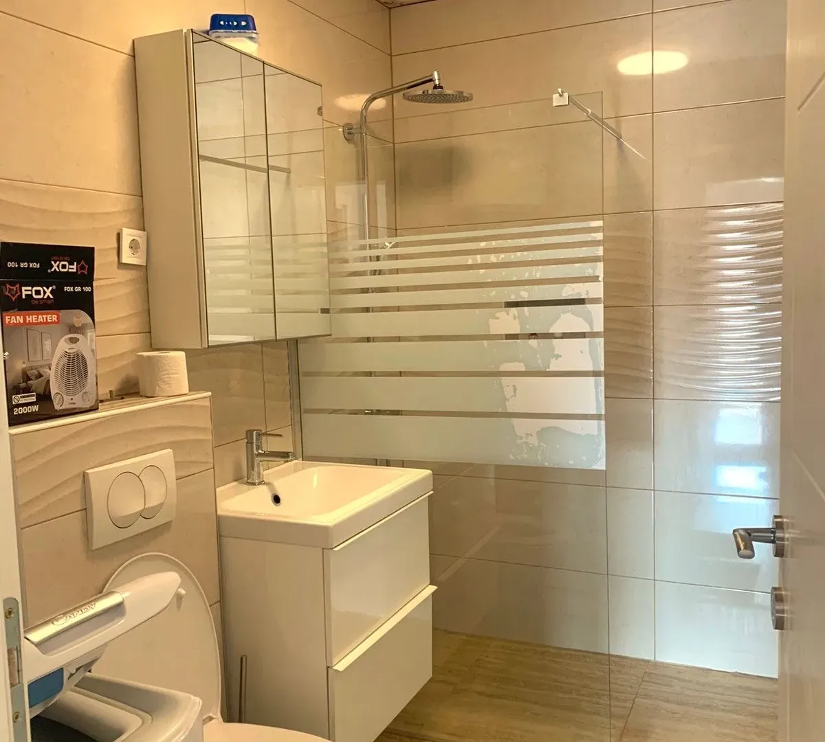 Izdavanje, dvosoban stan, 65m², Bjeliši, Bar