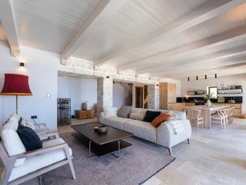 Prodaja, kuća, 374m², Drobni pijesak, Budva - image 11