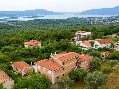 Sale, house, 375m², Kavač, Kotor - image 17