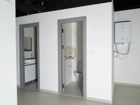 Izdavanje, poslovni prostor, 120m², New City, Podgorica - image 4