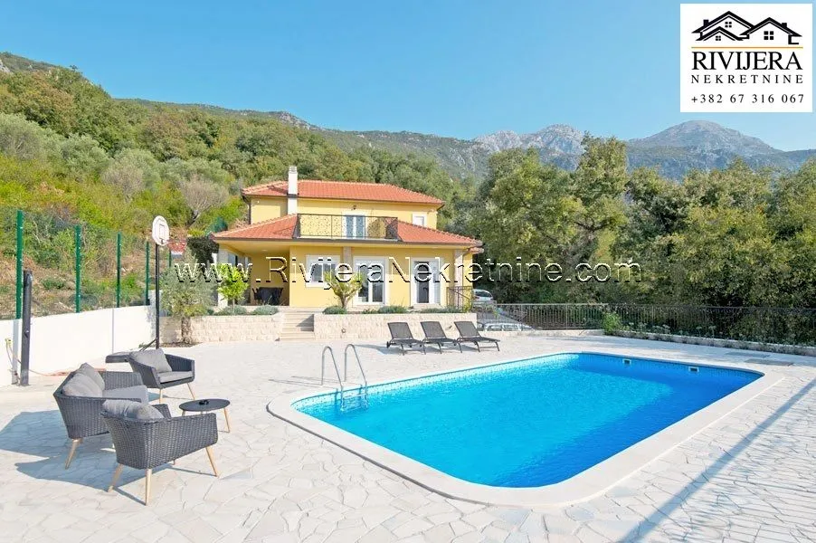 Sale, house, 136m², Podi, Herceg Novi