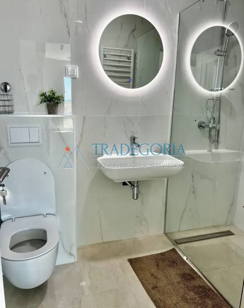 Prodaja, dvosoban stan, 76m², Bečići, Budva