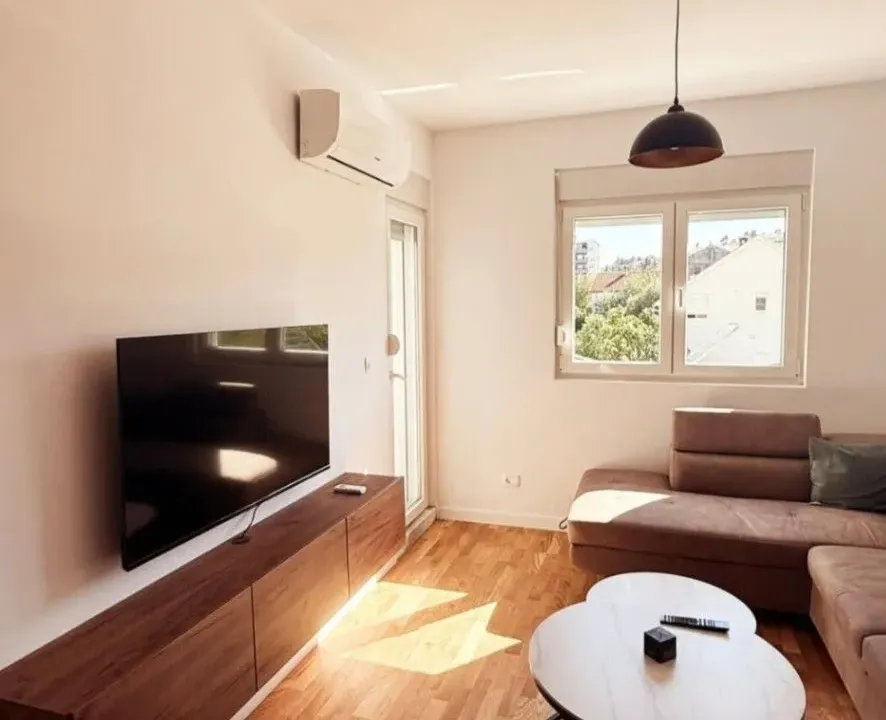 Izdavanje, jednosoban stan, 45m², Zabjelo, Podgorica