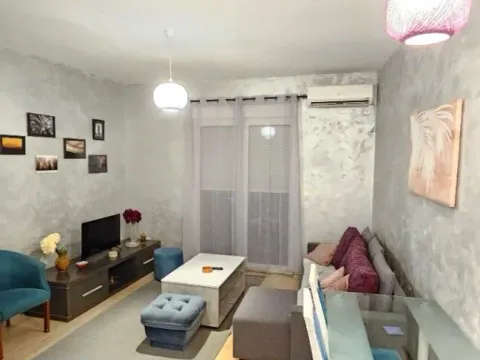 Rent, two bedroom apartment, 60m², City Kvart, Podgorica - image 5