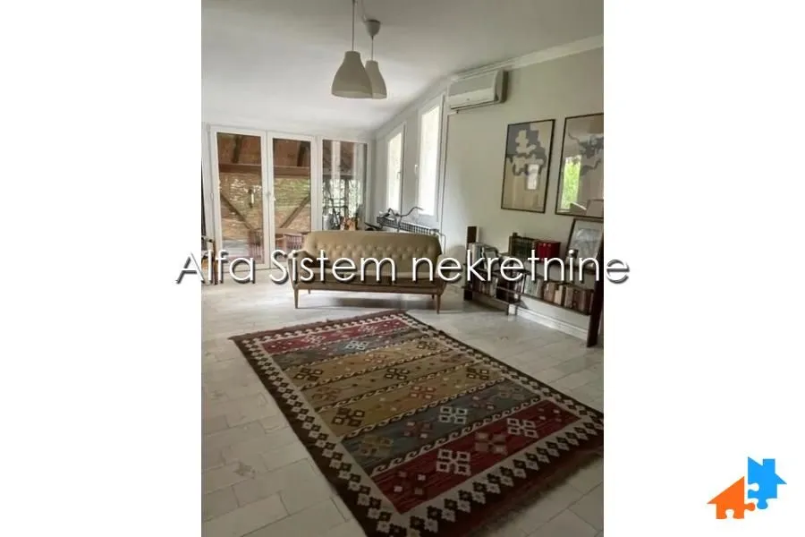 Rent, apartment, 250m², Neimar, Vračar Sve Podlokacije