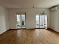 Prodaja, trosoban stan, 106m², Stari Aerodrom, Podgorica - image 9