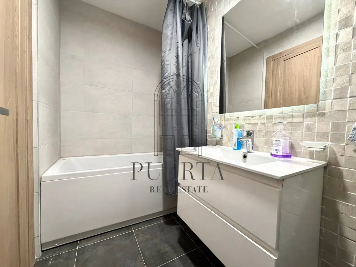Prodaja, dvosoban stan, 69m², Master Kvart, Podgorica