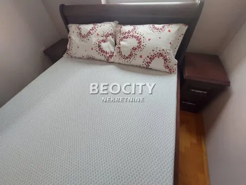 Izdavanje, trosoban stan, 65m², Centar, Novi Sad - image 9