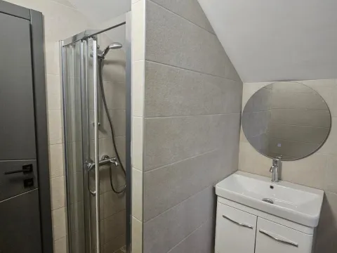 Rent, one bedroom apartment, 45m², Đenovići, Herceg Novi - image 4