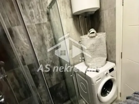 Izdavanje, trosoban stan, 56m², Južni Bulevar, Vračar Sve Podlokacije - image 10