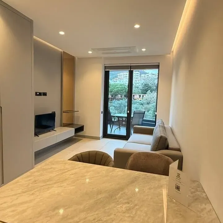 Prodaja, jednosoban stan, 45m², Bečići, Budva