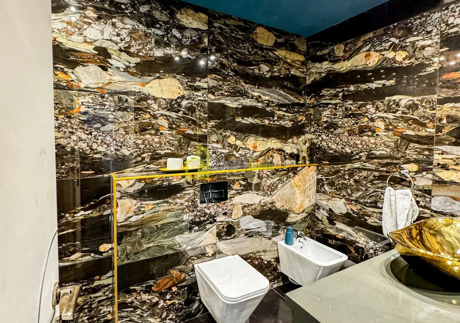 Prodaja, trosoban stan, 140m², Budva, Crna Gora