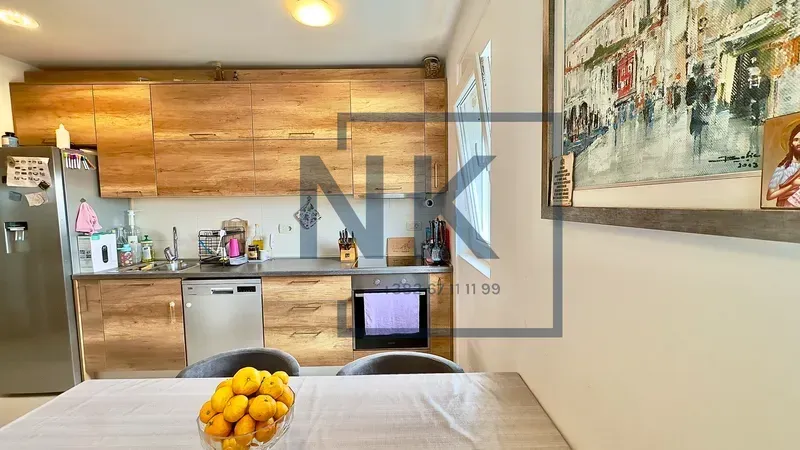 Prodaja, trosoban stan, 78m², Stari Aerodrom, Podgorica