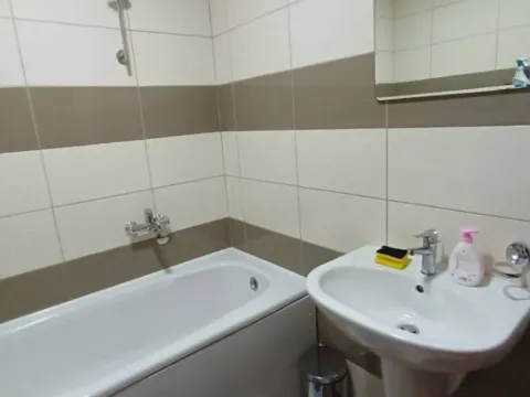 Izdavanje, jednosoban stan, 53m², City Kvart, Podgorica - image 9