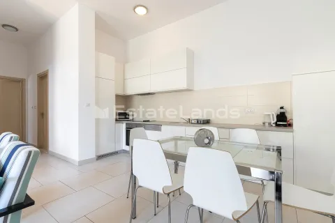 Prodaja, dvosoban stan, 84m², Morinj, Kotor - image 4