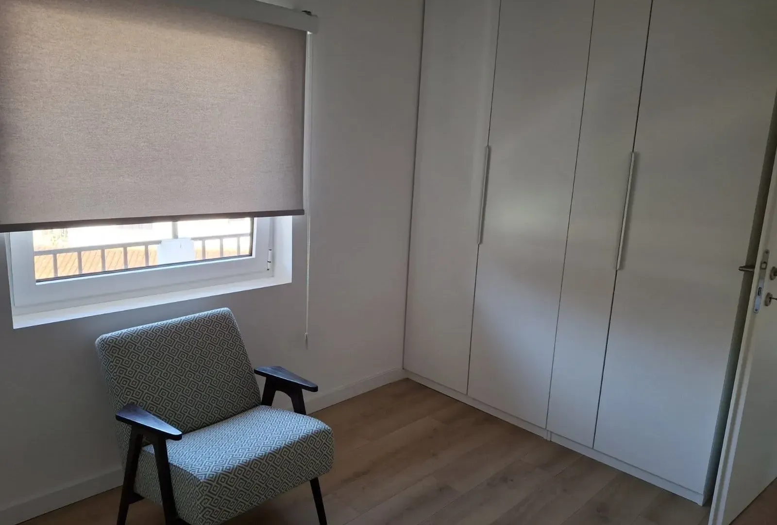 Izdavanje, dvosoban stan, 66m², Centar, Tivat