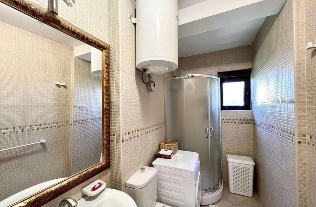 Prodaja, kuća, 200m², Gorica C, Podgorica