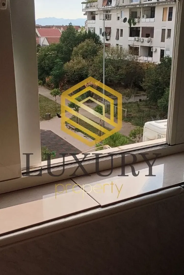 Rent, one bedroom apartment, 40m², Stari Aerodrom, Podgorica