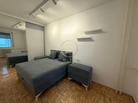 Rent, two bedroom apartment, 40m², Bulevar Oslobodjenja, Novi Sad Sve Podlokacije - image 9