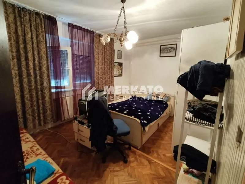 Prodaja, kuća, 390m², Gradnulica, Zrenjanin