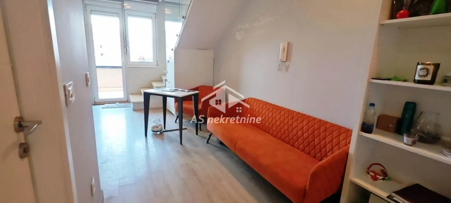 Prodaja, stan, 118m², Đeram Pijaca, Beograd