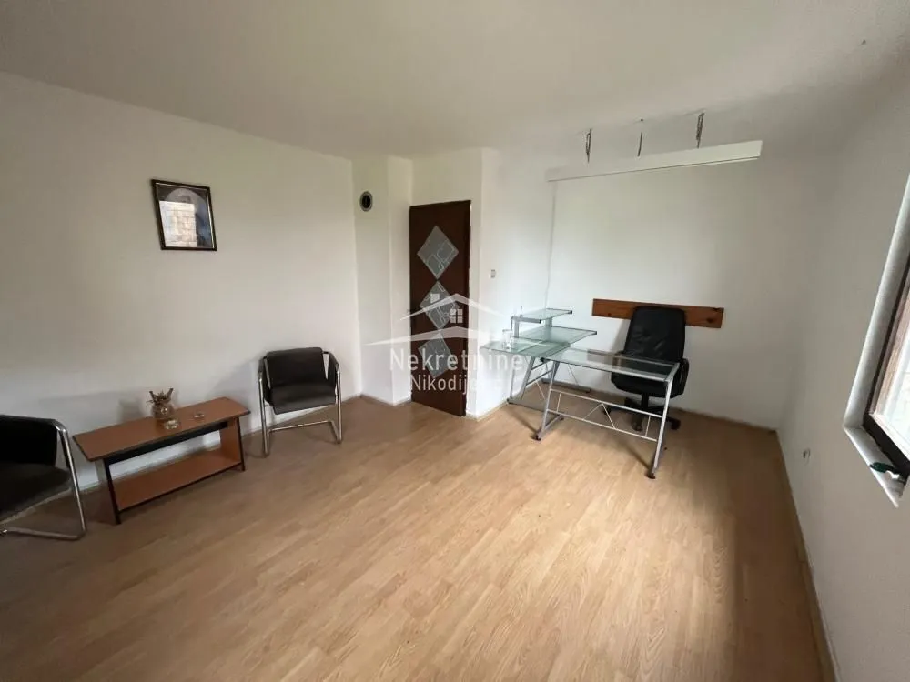 Rent, office space, 240m², Arnajevo, Barajevo