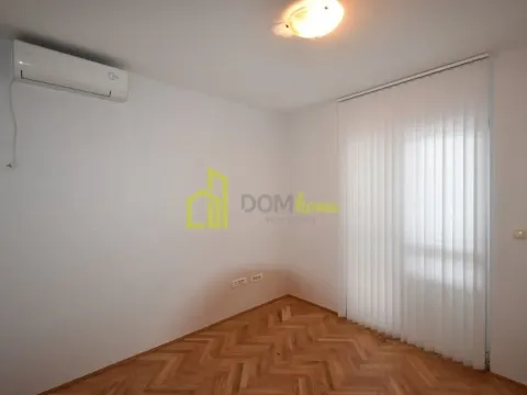 Izdavanje, poslovni prostor, 200m², Tološi, Podgorica - image 8
