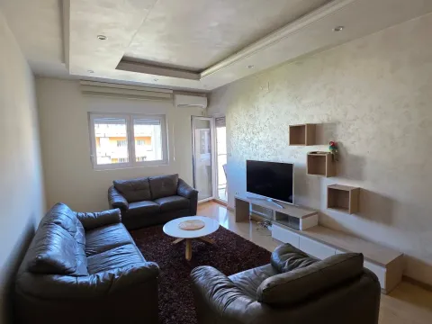 Izdavanje, stan, 71m², City Kvart, Podgorica
