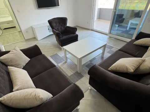 Rent, two bedroom apartment, 85m², Tomba, Bar - image 4