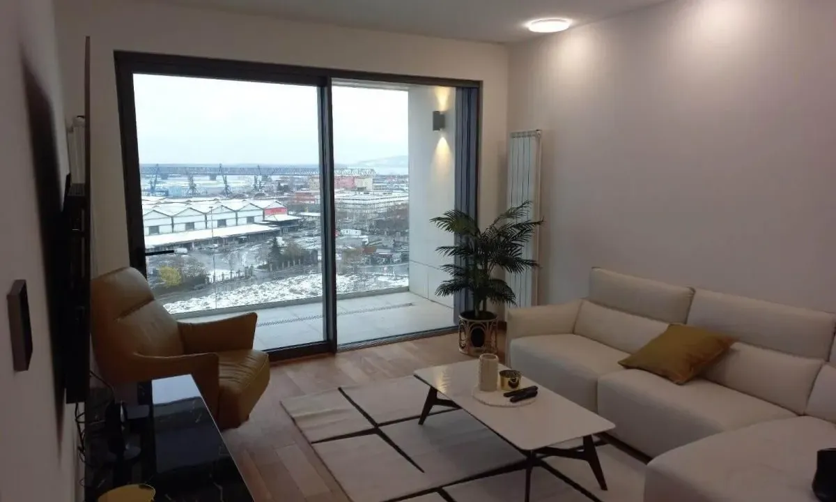 Izdavanje, četvorosoban stan, 95m², Stari Grad, Beograd