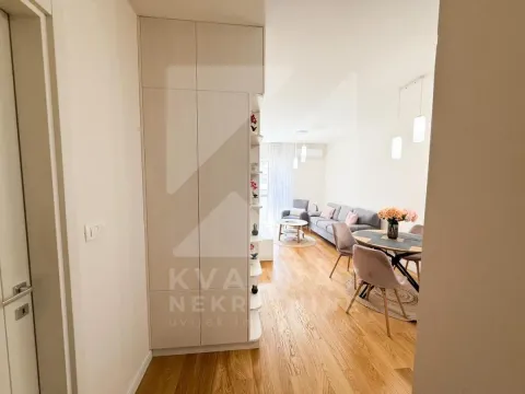 Rent, one bedroom apartment, 40m², Central Point, Podgorica - image 4