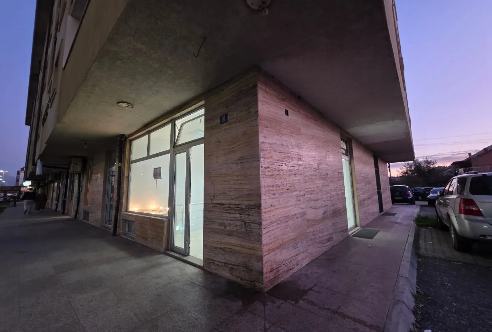 Sale, office space, 82m², Podgorica, Crna Gora