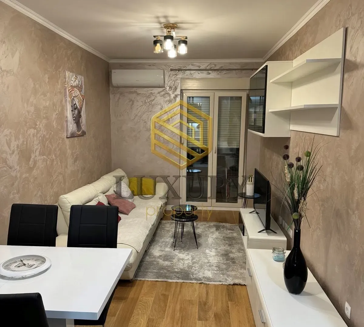 Rent, one bedroom apartment, 40m², Central Point, Podgorica