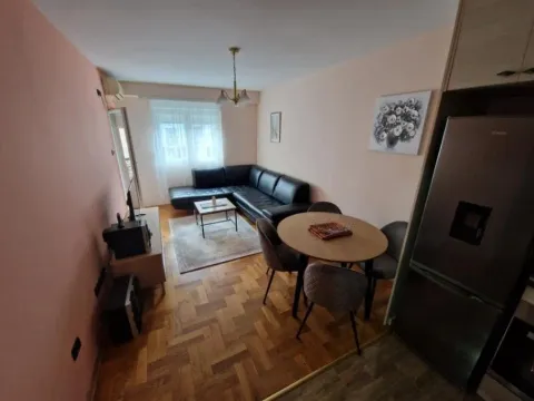 Izdavanje, dvosoban stan, 55m², Krivi Most, Podgorica - image 3
