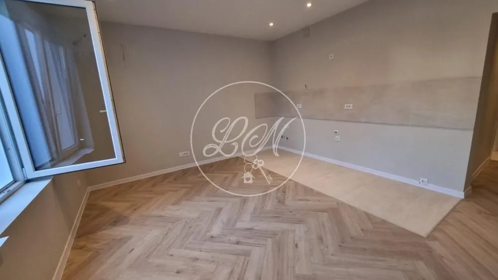 Prodaja, jednosoban stan, 44m², Zemun Centar, Zemun Sve Podlokacije