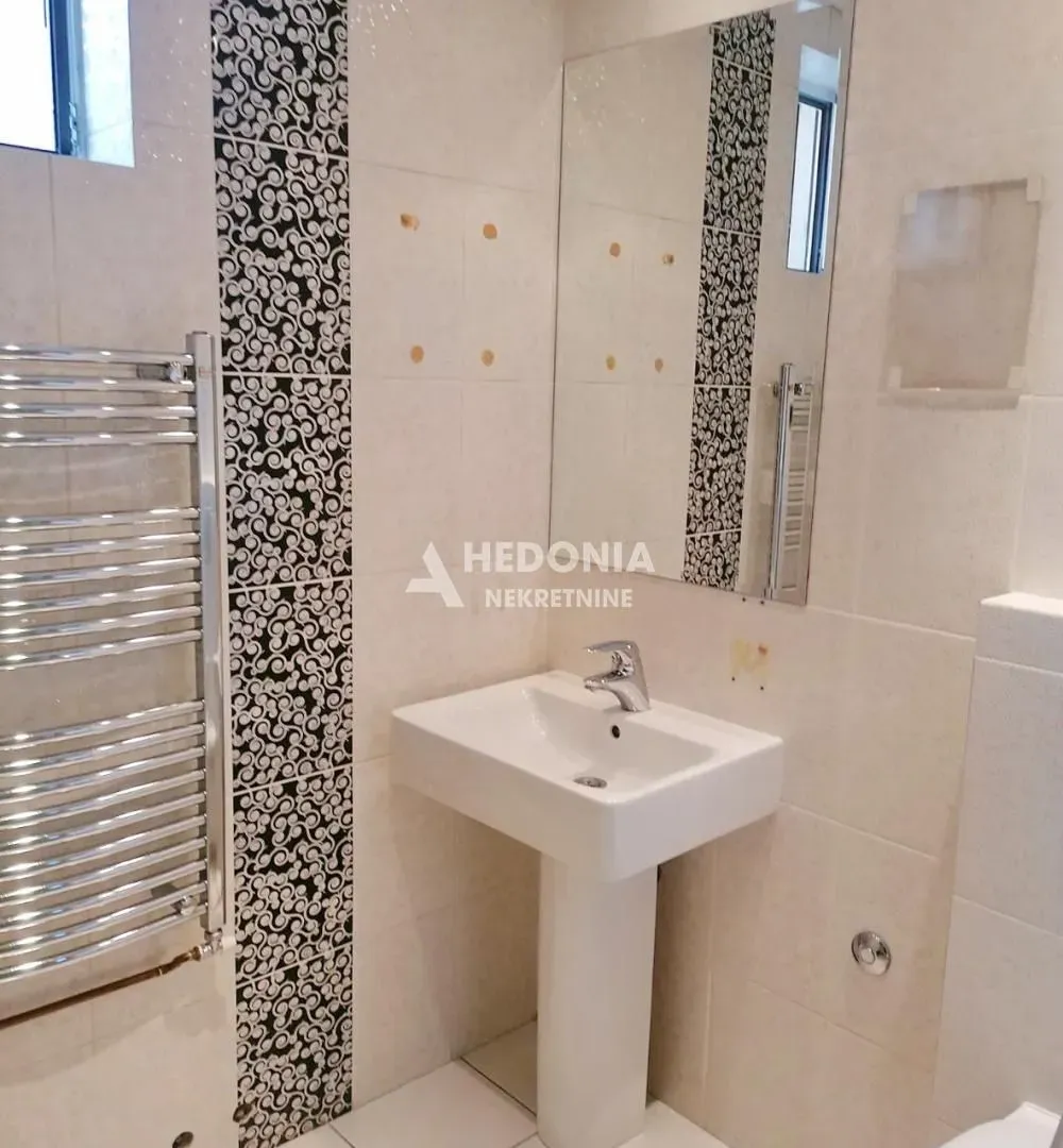 Rent, office space, 600m², Zemun Centar, Zemun Sve Podlokacije