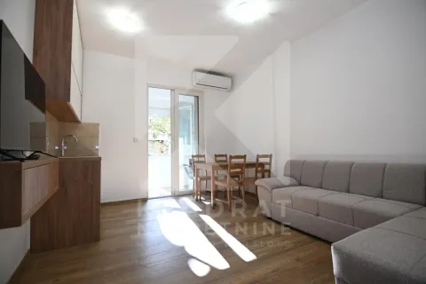 Rent, two bedroom apartment, 68m², Centar, Podgorica - image 1