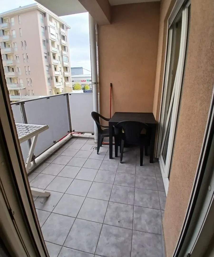 Izdavanje, jednosoban stan, 46m², City Kvart, Podgorica