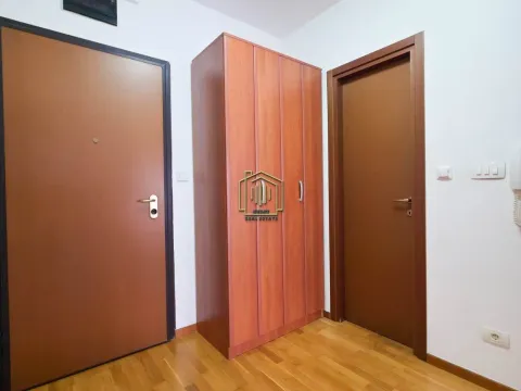 Rent, one bedroom apartment, 50m², City Kvart, Podgorica - image 10