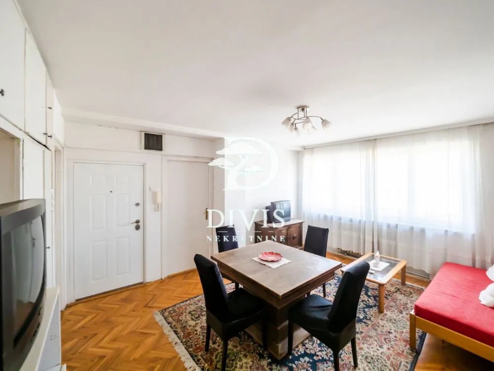 Sale, four bedroom apartment, 85m², Cvetni Trg, Vračar Sve Podlokacije