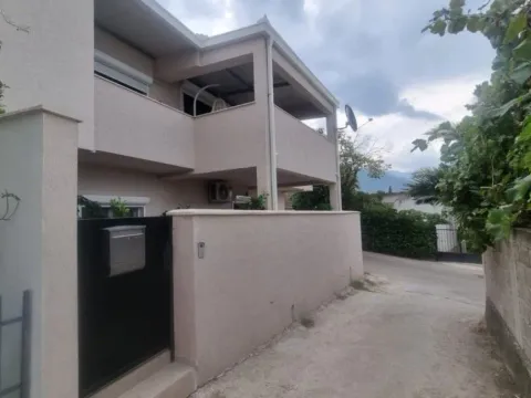 Sale, house, 220m², Bar, Crna Gora - image 9