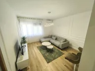 Izdavanje, dvosoban stan, 80m², Podgorica, Crna Gora - image 1