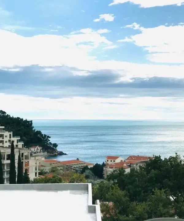 Prodaja, dvosoban stan, 61m², Petrovac, Budva