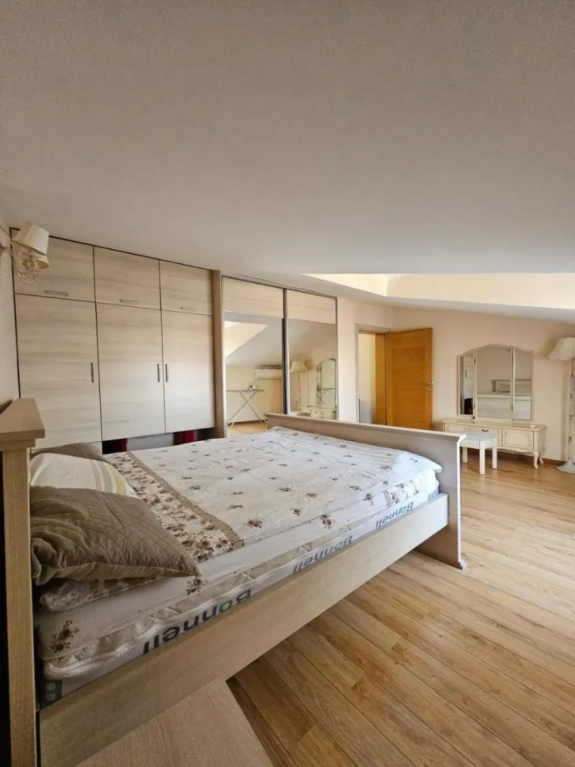 Rent, three bedroom apartment, 150m², Zelenika, Podgorica