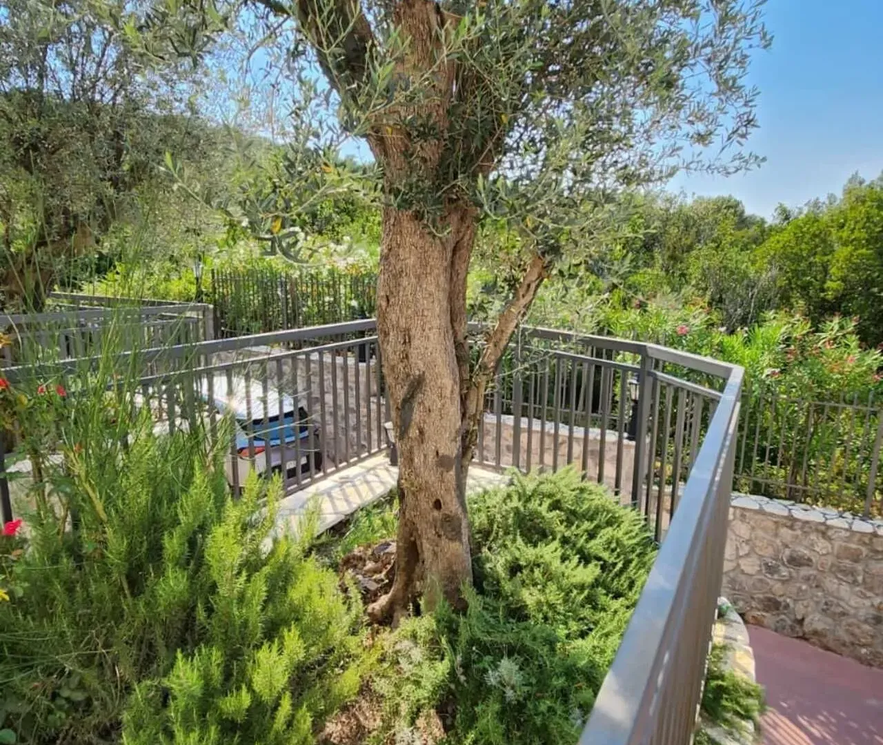Prodaja, jednosoban stan, 77m², Đuraševići, Tivat