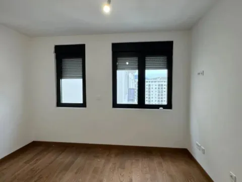 Izdavanje, dvosoban stan, 64m², Kod Capital Plaze, Podgorica - image 6