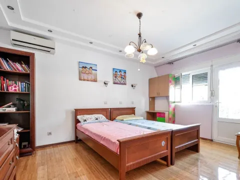 Prodaja, kuća, 220m², Donja Lastva, Tivat - image 12