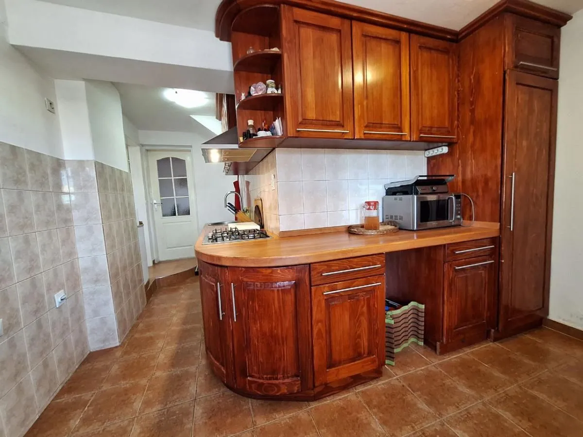 Sale, house, 253m², Banja Vrdnik, Irig