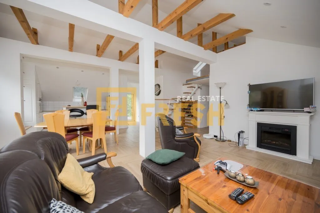 Sale, house, 350m², Vranići, Podgorica