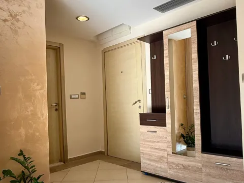 Sale, one bedroom apartment, 74m², Dobrota, Kotor - image 5